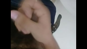 Preview 3 of Tr Petite - Chico de 18 a&ntilde_os se masturba para su novia en el trabajo