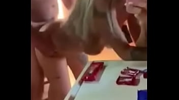 Preview 2 of Mom And Sun Sex Viodes Come - Comendo Puta No Motel de Quatro
