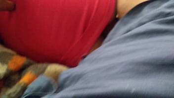 Preview 1 of Filthy Amateur Mom - Modelo LINDA DE VESTIDO E BUNDA GRANDE fazendo CARIDADE PARA O AMIGO FEIO QUE N&Atilde_O COME NINGU&Eacute_M