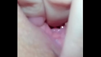 Preview 3 of Sex Vedo Xxxx - Se masturbando gostoso para meu marido