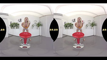 Preview 2 of Didi Girl - VIRTUALPEE - Claudia Macc Drinks Her Own Pee