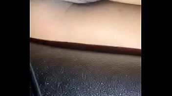 Preview 2 of Sister See Brother Hand Job - Marido exibe esposa periscope