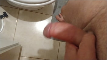 Preview 2 of Bathroom Xxxvideo - Massageando