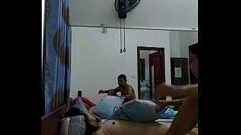 Preview 2 of Amateur Father And Daughter 69 - Kiểm tra bướm g&aacute_i vi&ecirc_tnam