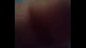Preview 4 of Oops Tit Fell Out - Me masturbo ( mi primer video)
