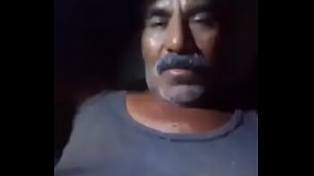 Preview 2 of Cg B - Maduro enga&ntilde_ado