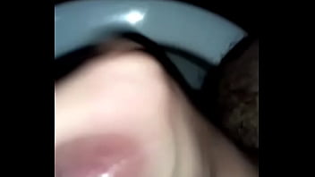 Preview 1 of Hot Blond Nikola Aniston - Solo en el ba&ntilde_o
