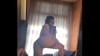 Preview 2 of Ww Sex Sister Bang Com - Me voy desnudando