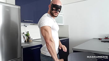 Preview 1 of Vobbo Pelacur - Newbie Bodybuilder Jerks His Uncut Cock - Maskurbate