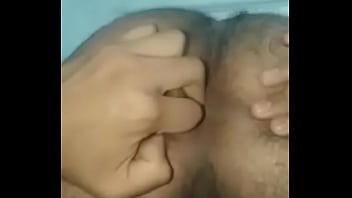 Preview 4 of Indian Mom Pune - Un rico dedo saliendo de la ducha parte 1