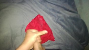Preview 3 of Tits Milf Sex - Jugando con el Calzoncito de amiga