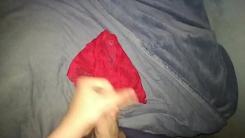 Preview 1 of Tits Milf Sex - Jugando con el Calzoncito de amiga