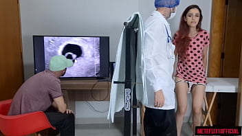 Preview 2 of Cuckold Mit Neger - Corno leva esposa no ginecologista clandestino fazer ultrassom!