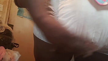 Preview 3 of Help Mom Pick - Donnell diaper messy