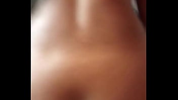 Preview 1 of Afrikaanse Meisie - Cavala de 18 anos sentando no pelo