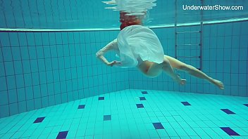 Preview 2 of Sunny Leon Ki Chudai Video - Diana Zelenkina hot Russian underwater