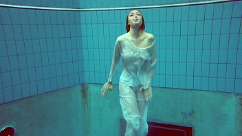 Preview 1 of Sunny Leon Ki Chudai Video - Diana Zelenkina hot Russian underwater