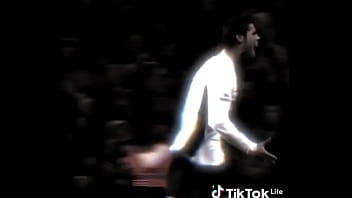 Preview 3 of Xxxi Mom Com - Cr7 novinho botando no manchester uniter