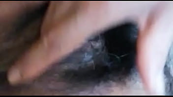 Preview 4 of Sexy Burland - Mi novia haciendo un dedo para mi