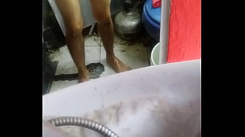 Preview 4 of Insesto Reales - sexy shower