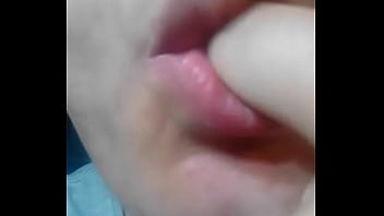 Preview 2 of Videoxx 2016 - Cristiano chupando su dedo
