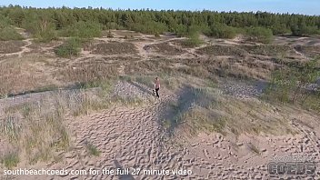 Preview 1 of Doog Www Move - 19yo areana fox naked and masturbating on the beach