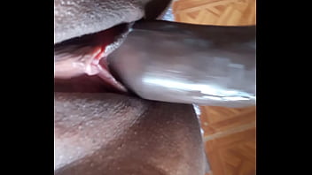 Preview 2 of Raphael Sex - Neg&atilde_o bem dotado fudendo  novinha enquanto seus pais trabalham