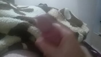 Preview 4 of Amateur Teen Gtes - Punheta matinal