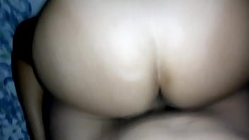 Preview 3 of Cina Black Monster - Minha esposa tem uma bunda enorme,  gozei litros no c&uacute_ da minha esposa safada enquanto ela mamava meu amigo