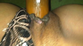 Preview 2 of Proun Sexy Video - Flaca en la casa de mi amiga