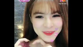 Preview 4 of Step Nom Porn - Hotgirl Nguyệt livestream tr&ecirc_n Uplive