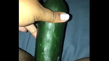 Preview 1 of Kaka We Gyz Seks - Playing with my pussy again