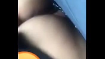 Preview 2 of Muslim Sex Hindu Boy - En el auto