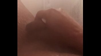 Preview 2 of Budak Uthk - Turco s&oacute_ gozando muito no chuveiro