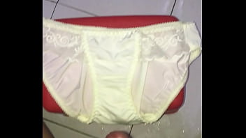 Preview 1 of Arab Muslim Black Burkha Xnxx - Cumshot on sexy panties