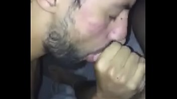Preview 1 of Aletta Ocean Piss - Puto chupando uma rola bem gostoso