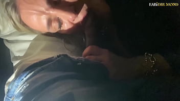 Preview 2 of 25 Saal Ke Hindi Bf Shadi Shuda - Milf safada n&atilde_o resistiu e caiu de boca no pauz&atilde_o do amigo neg&atilde_o assim que percebeu ele duro no carro &ndash_ Fabi Drumond