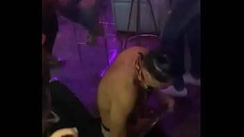 Preview 1 of B Ra - Cuando t&uacute_ mujer sale a la discoteca sola