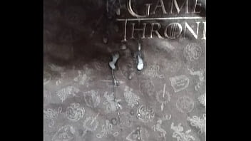 Preview 4 of Jessie Tied Up - GOZANDO NA CAMISA DO GAME OF THRONES