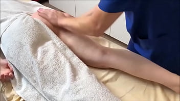 Preview 1 of Mandy Dee Masturbation - kim gets touched by masseur