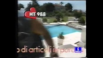 Preview 2 of Hot Lesbian Suckig Pussy - Caldi Momenti con Emanuelle Cristaldi Italian TV