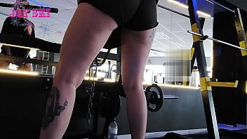 Preview 4 of Hentai Cum Eat - alternative girl stretching at the gym