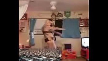 Preview 2 of Miobig Cam4 - Dirty dancing