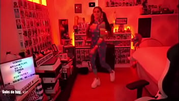 Preview 2 of Bic Sxs - Zorrita Arigameplays bailando
