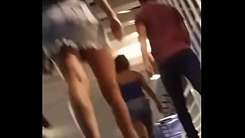 Preview 2 of Teatro Porno Com - Nena Up Skirt escaleras Mexicana