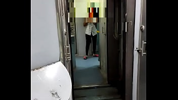 Preview 1 of Cxc Xxx Www - Priyaanil Delhi cpl in train during Goa trip