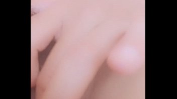 Preview 1 of Little Girl Love Eating Cum - 小孕婦直播賣逼