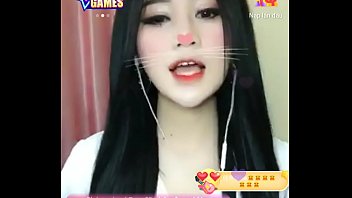 Preview 2 of Old And Young Sex After School - G&aacute_i Việt xinh livestream Uplive