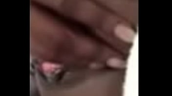 Preview 1 of Tamilnadu Amma - Rie Rubbing her pussy