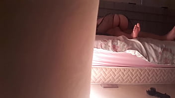 Preview 3 of Kendra Lust Licking Ass - marido escondido filmando sem o comedor saber dentro do arm&aacute_rio